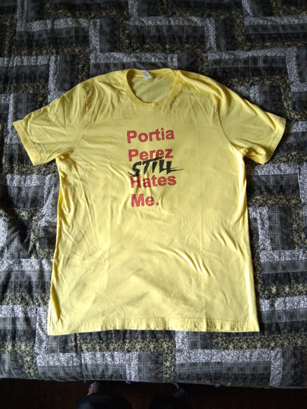 2010s Portia Perez "Still Hates Me" Yellow T-Shirt Adult XL Indie Wrestling